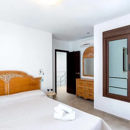 Villa Amura Sea View By