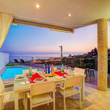Villa Amura Sea View By *
